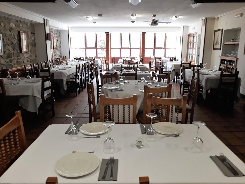 Hostal Nevandi Espinama Buitenkant foto
